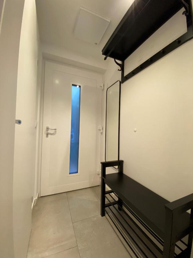 شقة فيينا  في Charming Townhouse Directly By Metro المظهر الخارجي الصورة